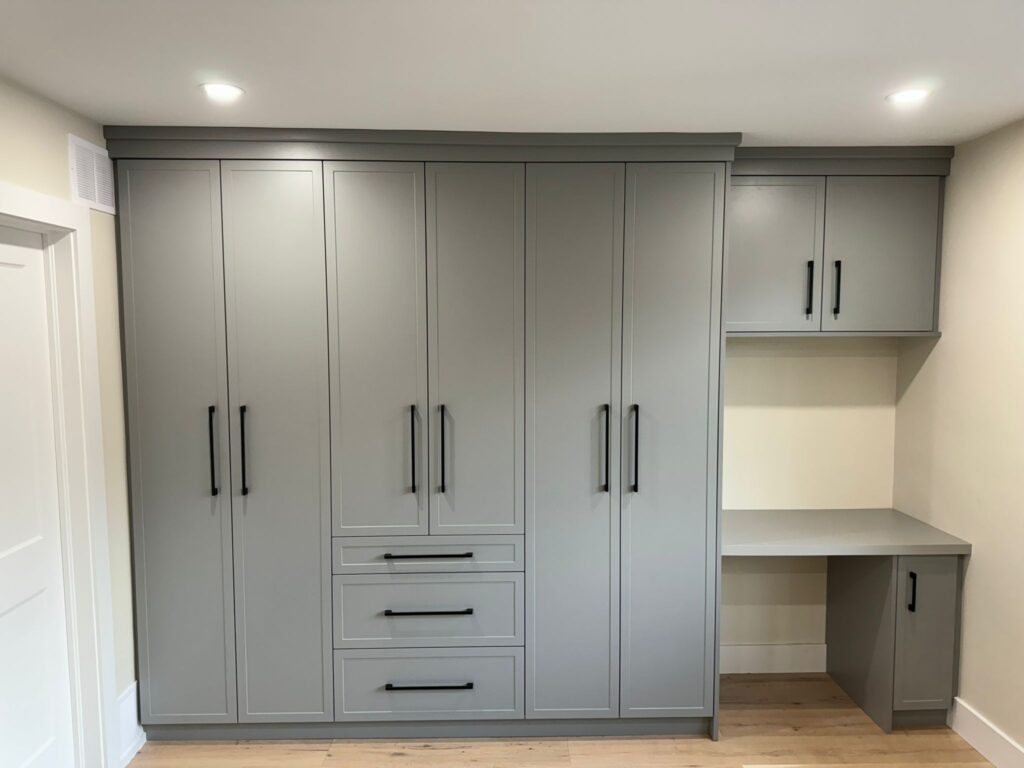 CLOSET-1